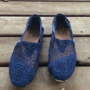 Navy blue lace toms